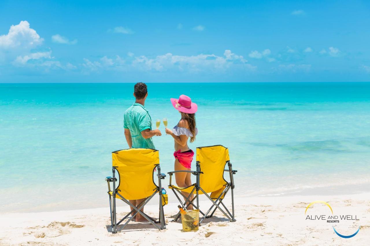 One On Marlin Resort (Adults Only) Turtle Cove Extérieur photo